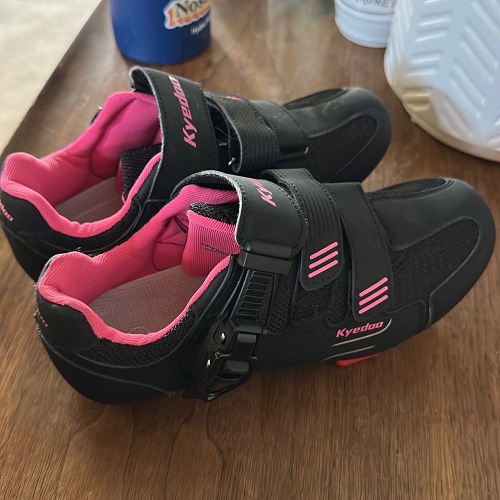 peloton riding shoes